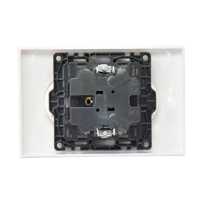 PRISE DE  DOUBLE AVEC ECLIPS COMPLET ENC 2P 4MOD 2X2P +T230V 16A BLC UB3121WH