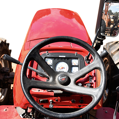 TRACTEUR Mahindra 9500 4WD (92HP) model as FBU