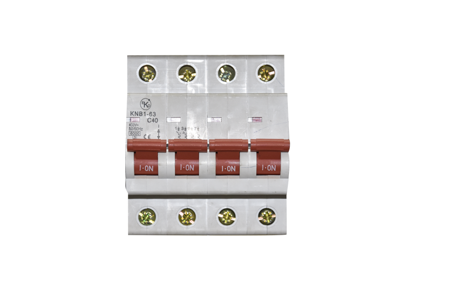 DISJONCTEUR YC65N-4P 40A ME61025