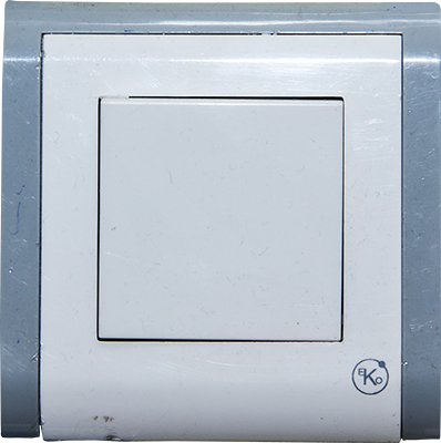INTERRUPTEUR SIMPLE V&V ENCASTRE  10A 250V EKO 1050300413