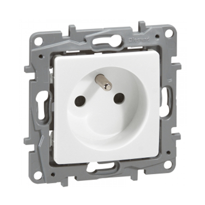 NILOE ECO PRISE 2P T 230V BORNES AUTO GRIFFE BLANC 764527