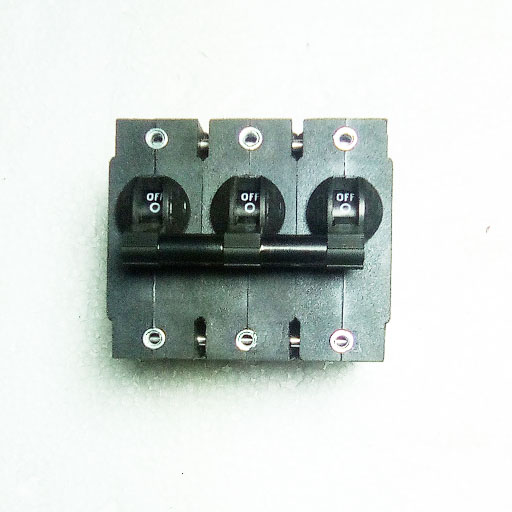 [PRW028] DISJONCTEUR  9A  DGS106