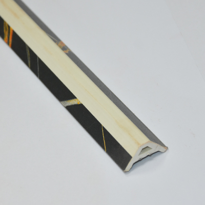 [CAA557] Plinthe en l 25x25x2900 LR045 line b